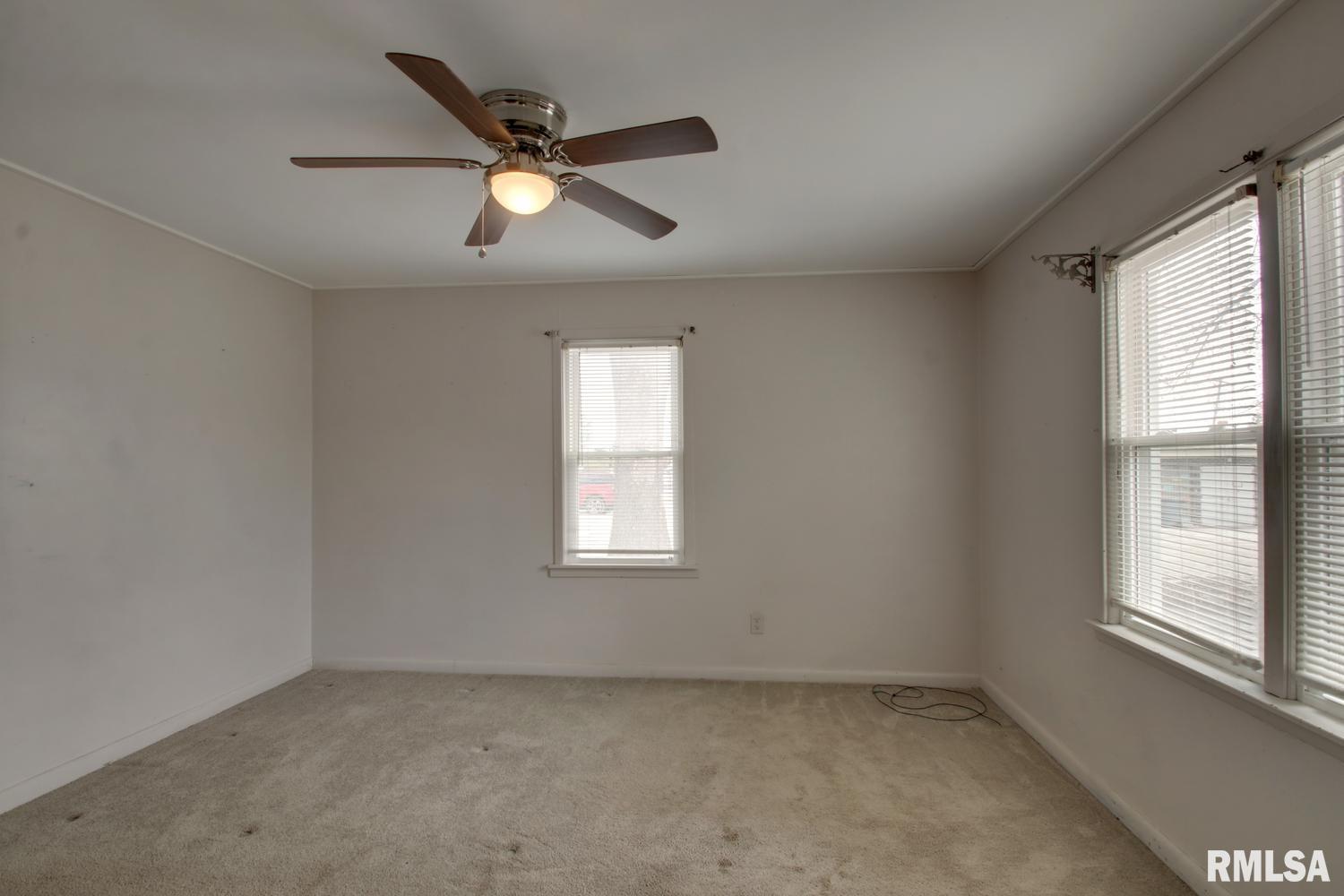 2266 Chestnut Street Quincy, IL 62301 - Photo 4 of 8