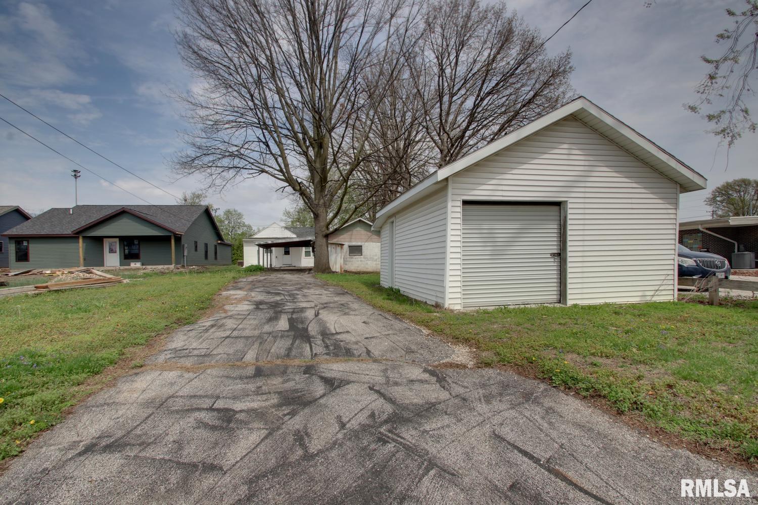 2266 Chestnut Street Quincy, IL 62301 - Photo 5 of 8