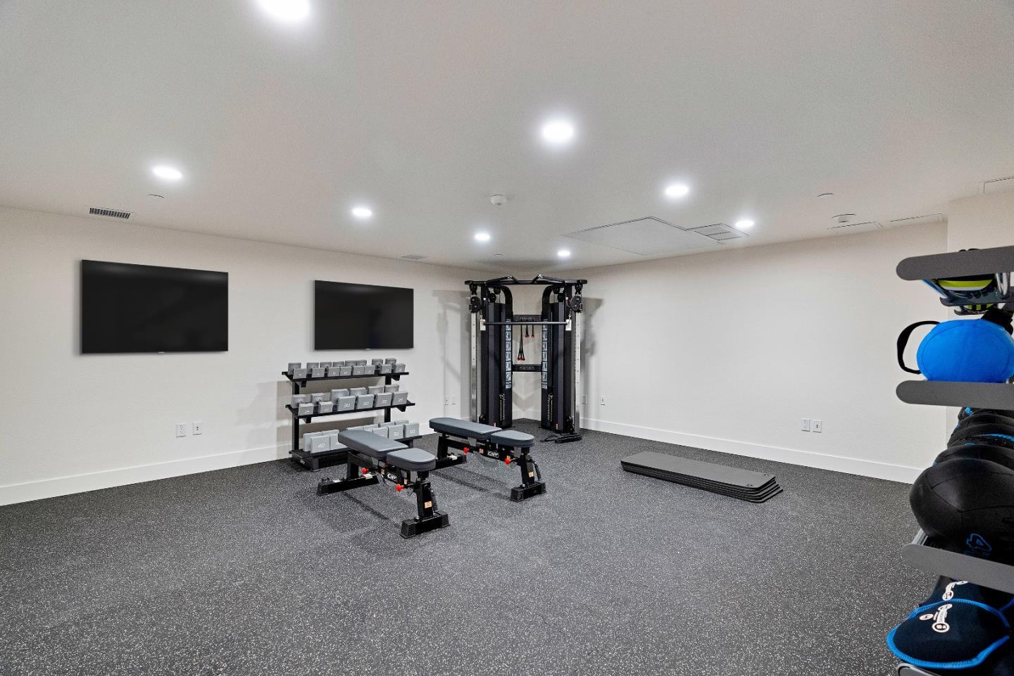 1853 Almaden Road, Unit 307 San Jose, CA 95125 - Photo 13 of 16