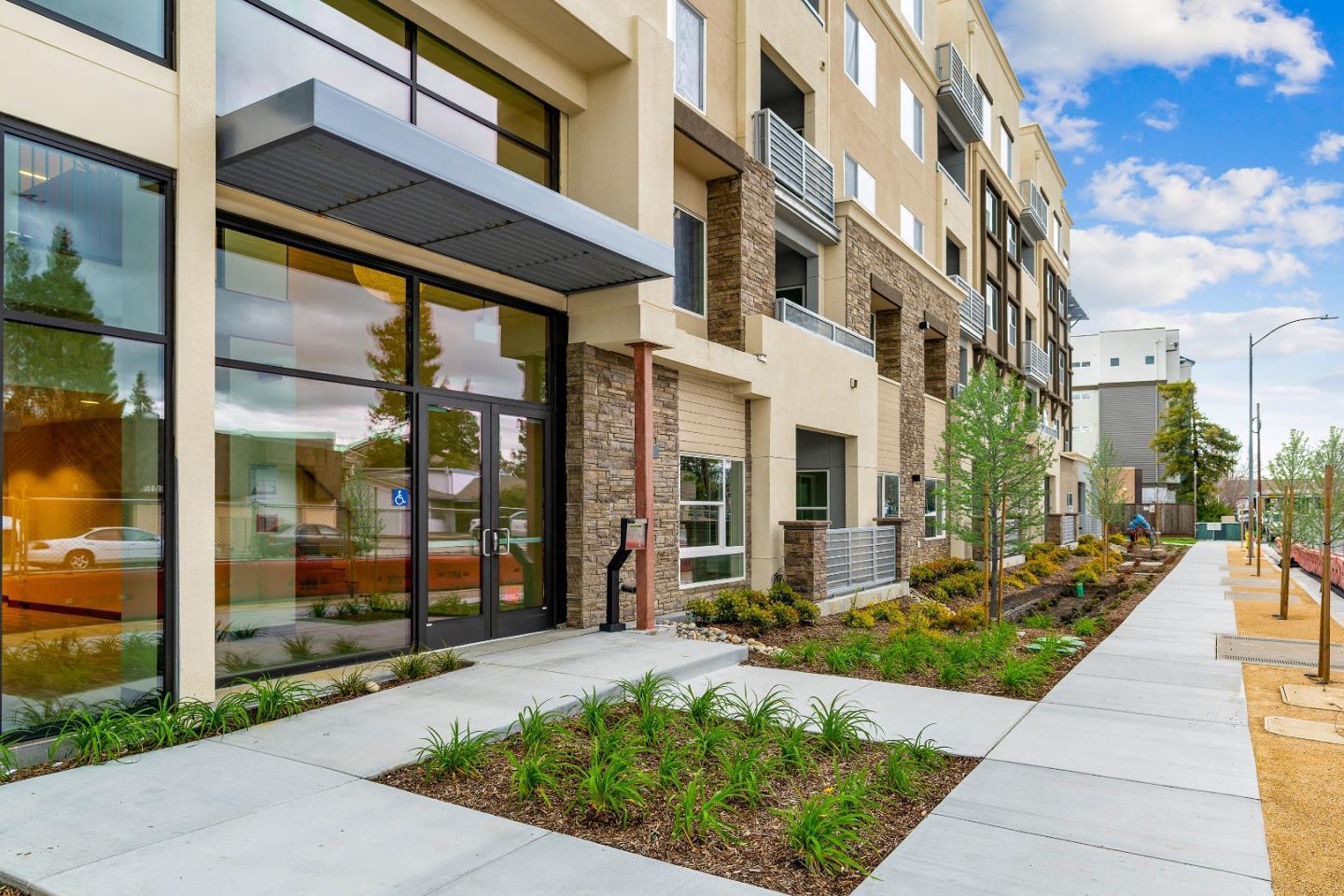 1853 Almaden Road, Unit 307 San Jose, CA 95125 - Photo 6 of 16