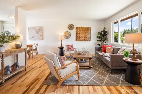 $665,000 | 11935 8th Avenue Southwest, Seattle, WA 98146