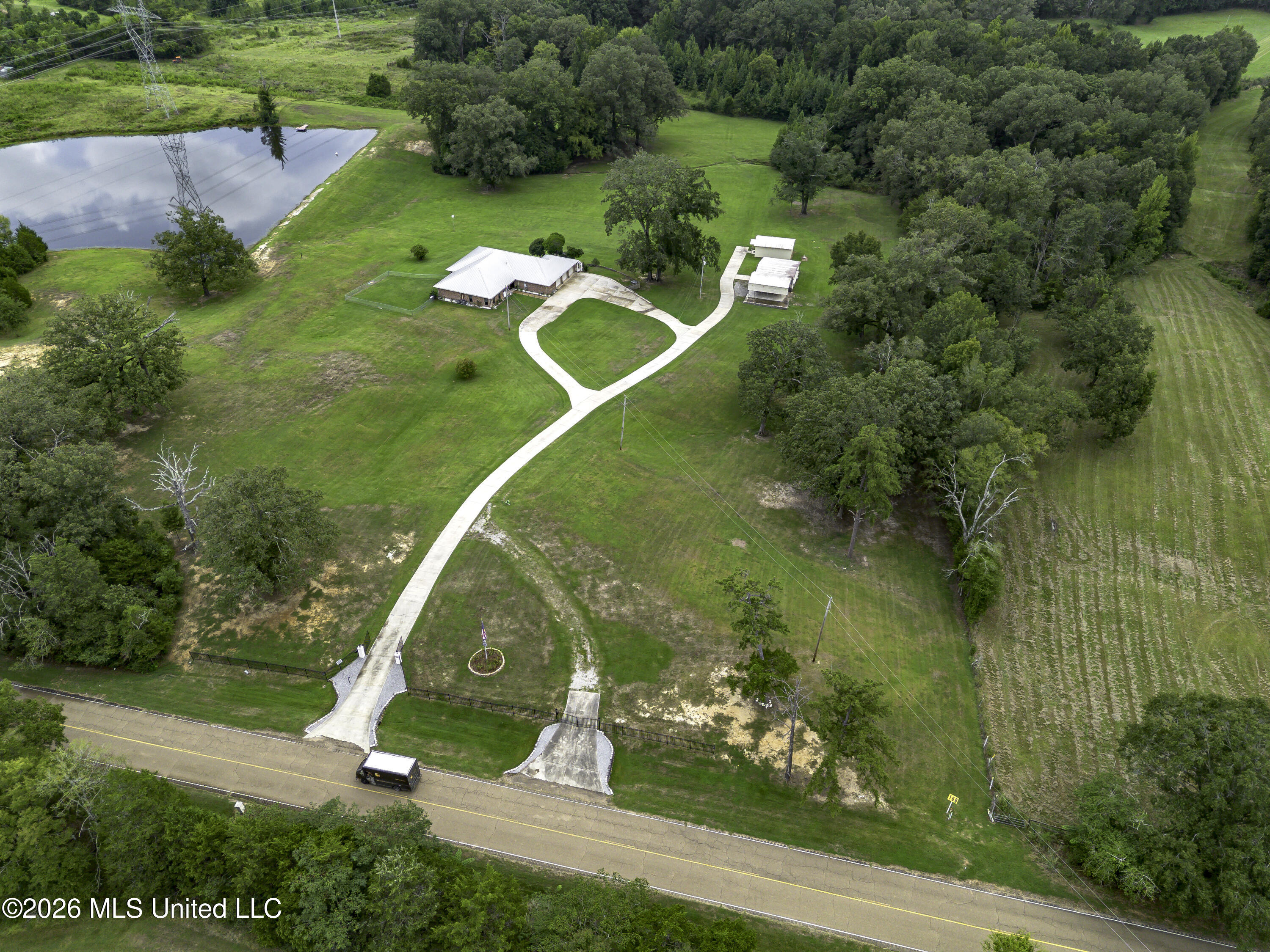2865 7 Springs Road Raymond, MS 39154 - Photo 4 of 103 2865 Seven Springs Rd Drone-0063