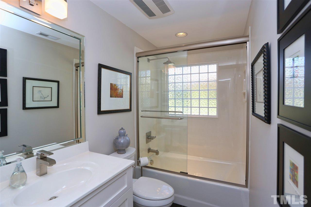 209 Dublin Road Raleigh, NC 27609 - Photo 17 of 25 Gallery Image 17