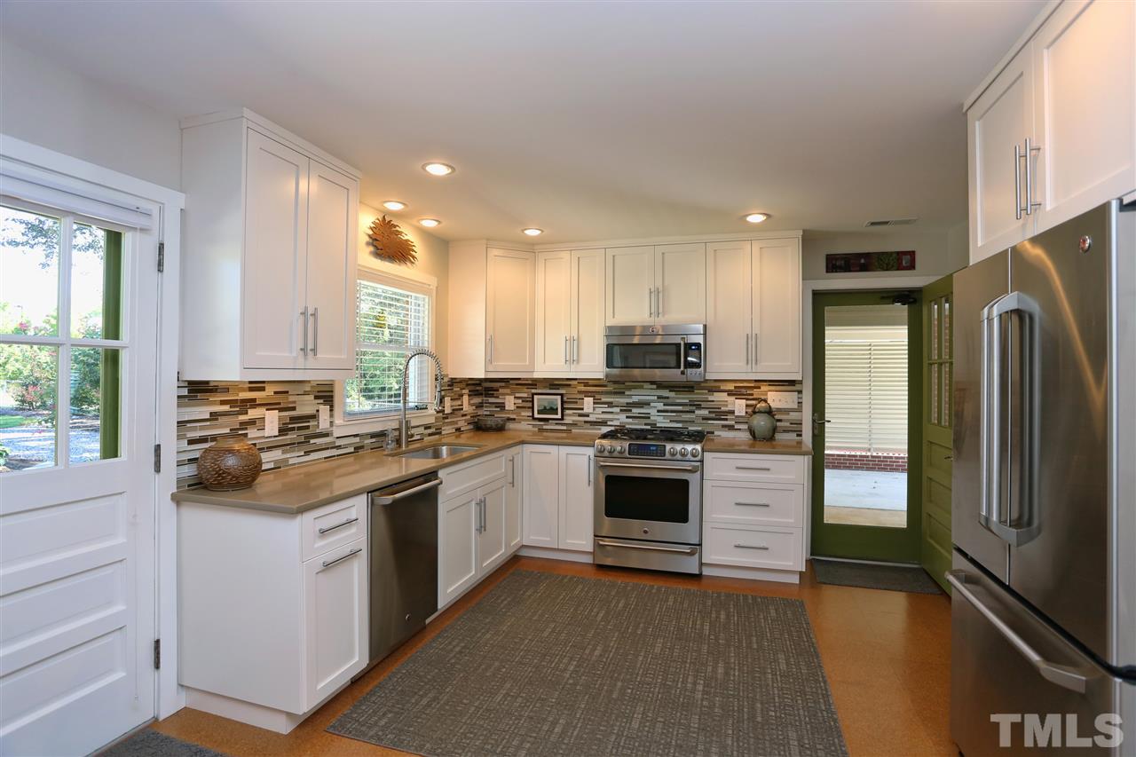 209 Dublin Road Raleigh, NC 27609 - Photo 4 of 25 Gallery Image 4
