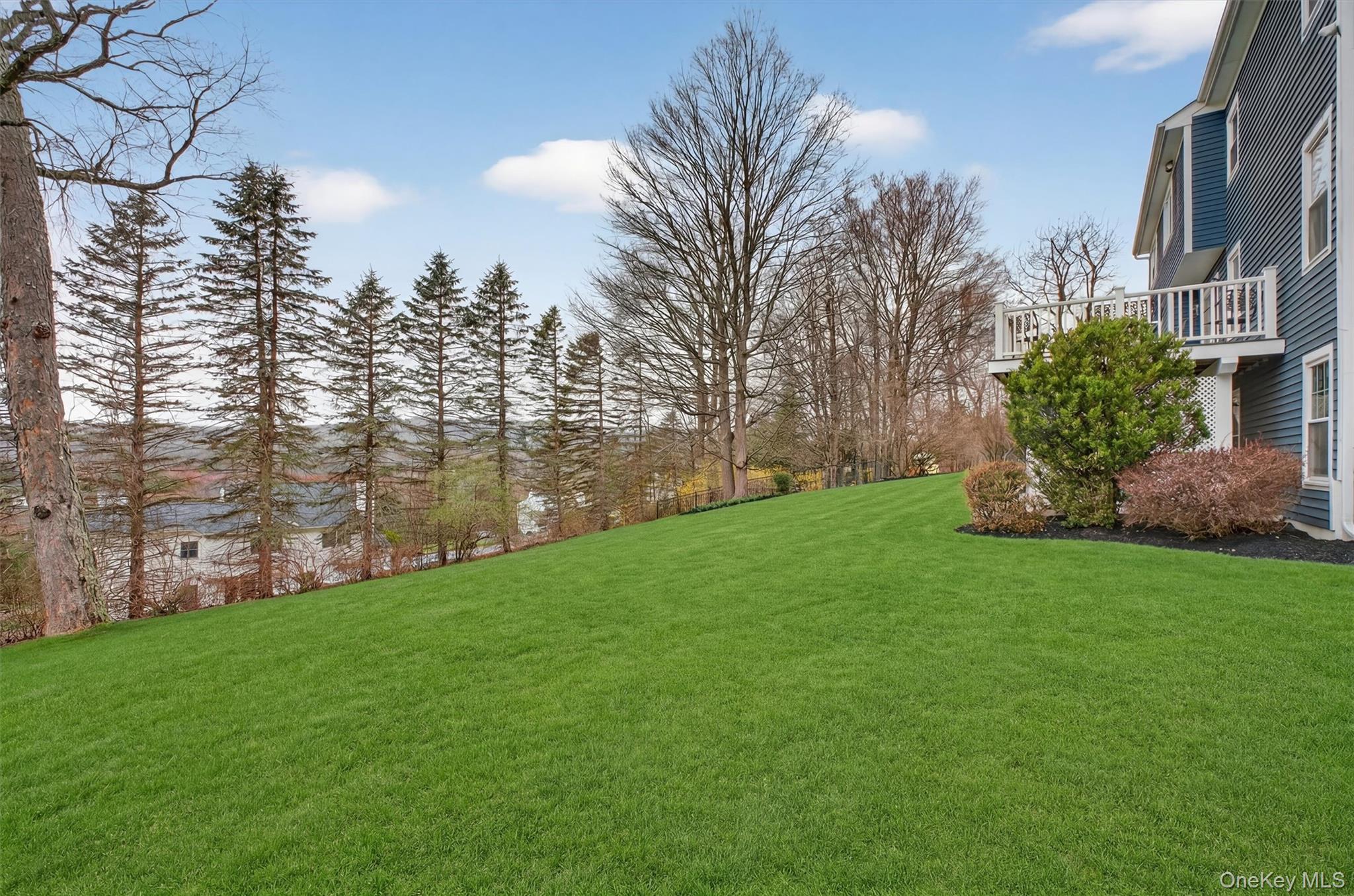 45 East Hill Road Cortlandt Manor, NY 10567 - Photo 37 of 48 a garden view