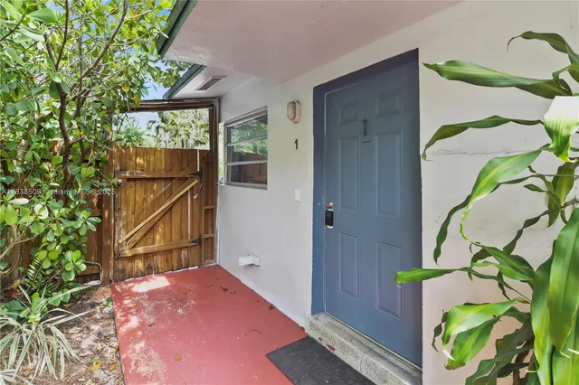 $1,850 | 717 Southwest 13th Avenue, Unit 1, Fort Lauderdale, FL 33312