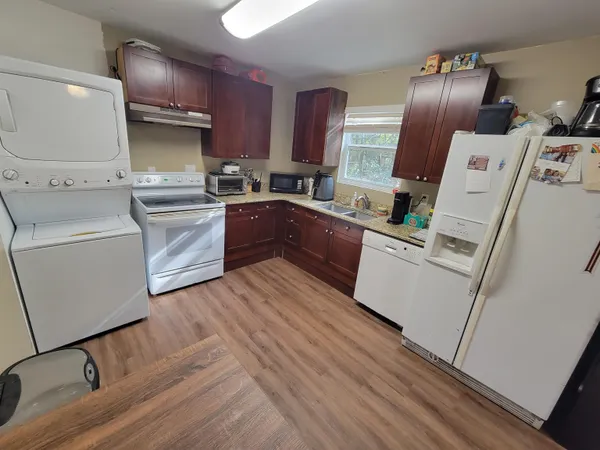 $2,200 | 1227 Continental Court, Tallahassee, FL 32304