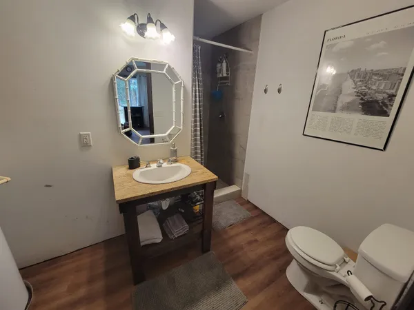 $2,200 | 1227 Continental Court, Tallahassee, FL 32304