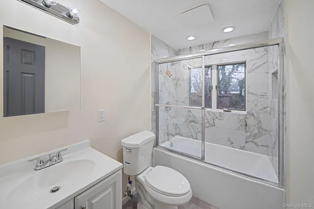 $599,000 | 20 Matsunaye Drive, Medford, NY 11763