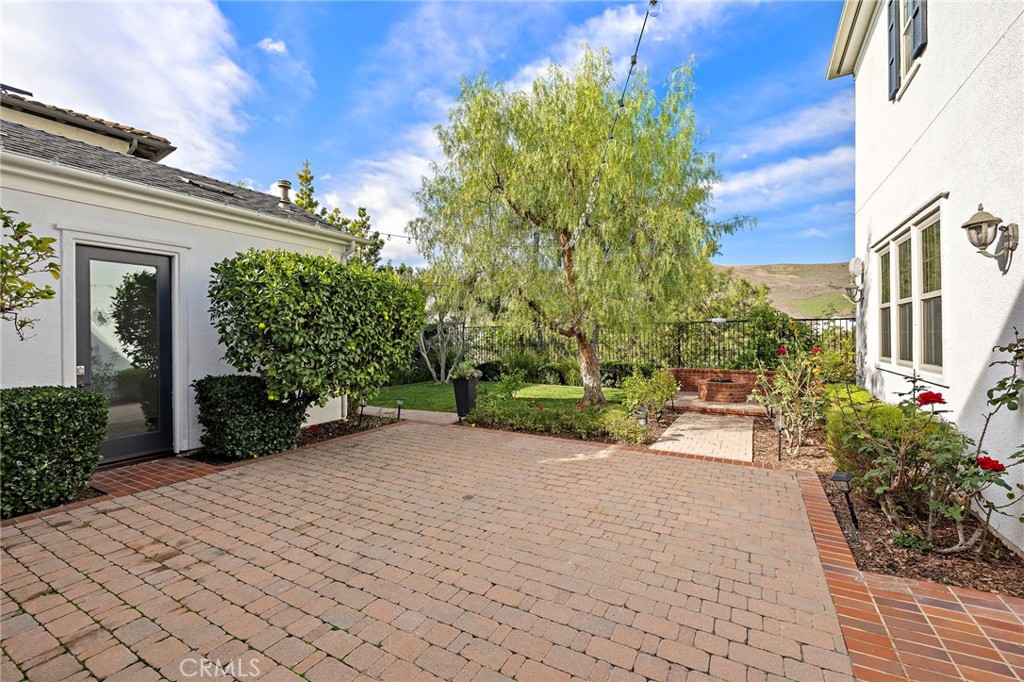 3 Eric Street Ladera Ranch, CA 92694 - Photo 5 of 35 a view of a backyard with plants and trees