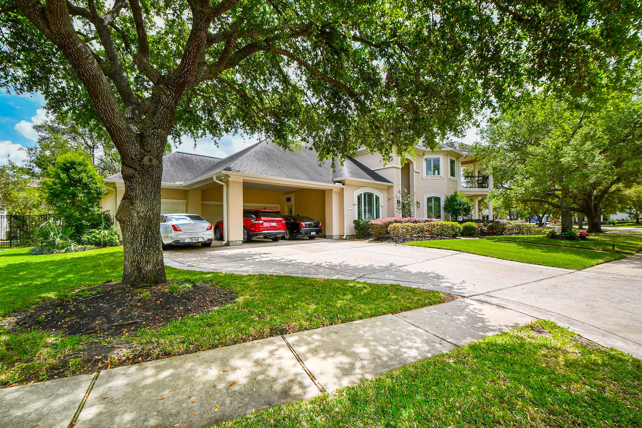 12711 Waterside Way Houston, TX 77041 - Photo 46 of 48 Big,beautiful oak trees.