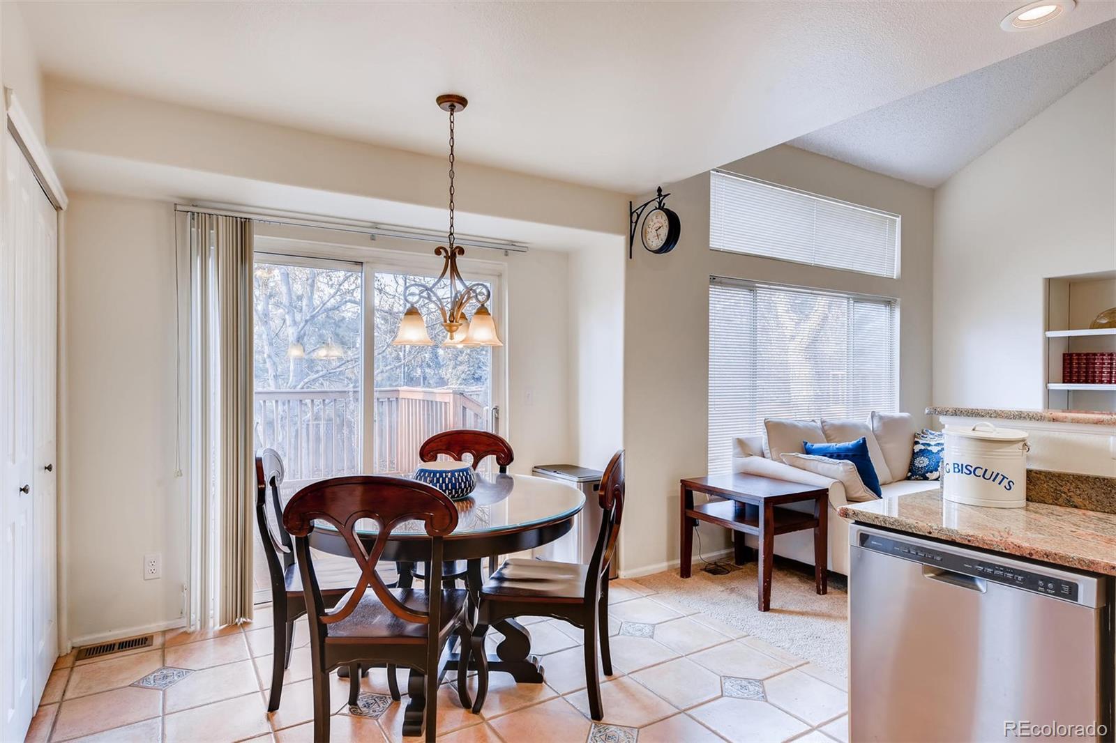 10057 Silver Maple Road Highlands Ranch, CO 80129 - Photo 7 of 28 Gallery Image 7