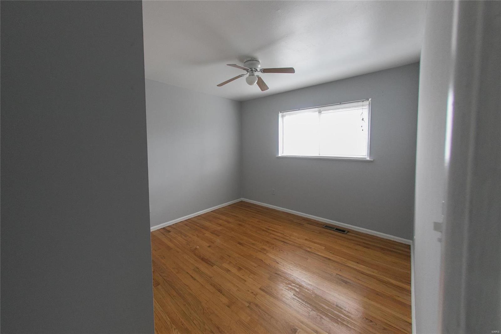 14668 Clayton Road Ballwin, MO 63011 - Photo 14 of 41 Gallery Image 14