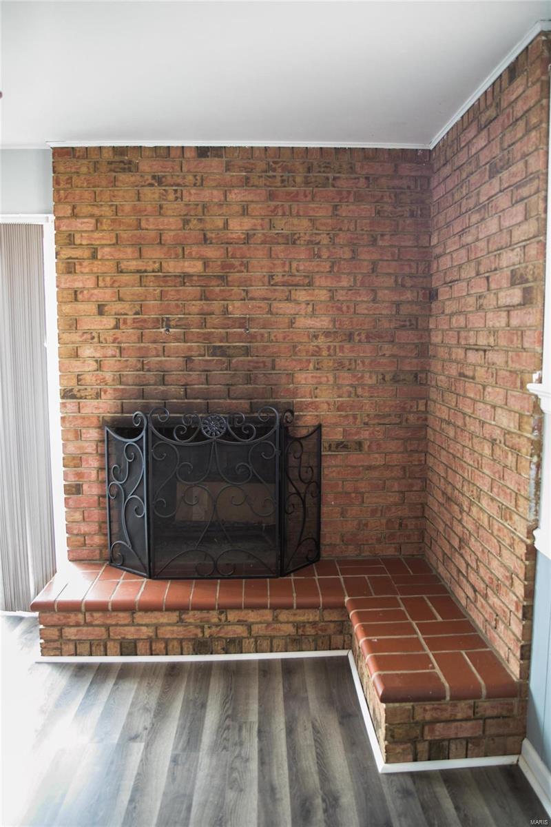 14668 Clayton Road Ballwin, MO 63011 - Photo 20 of 41 Gallery Image 20