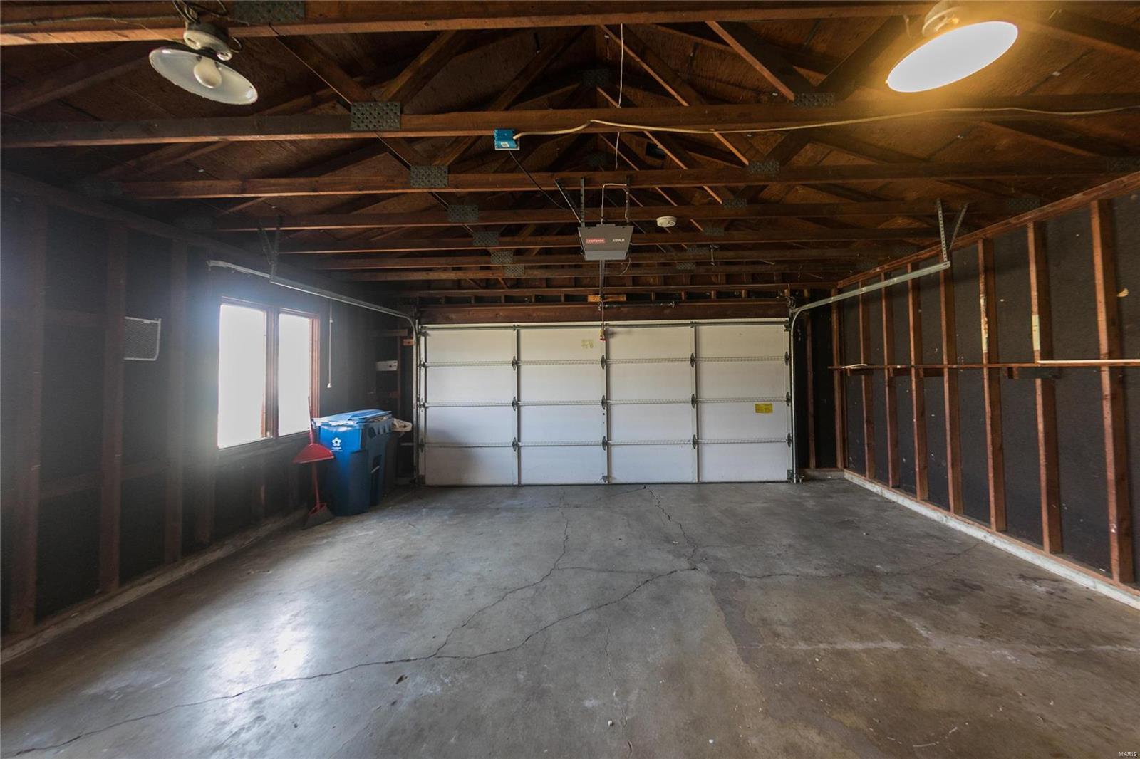 14668 Clayton Road Ballwin, MO 63011 - Photo 29 of 41 Gallery Image 29