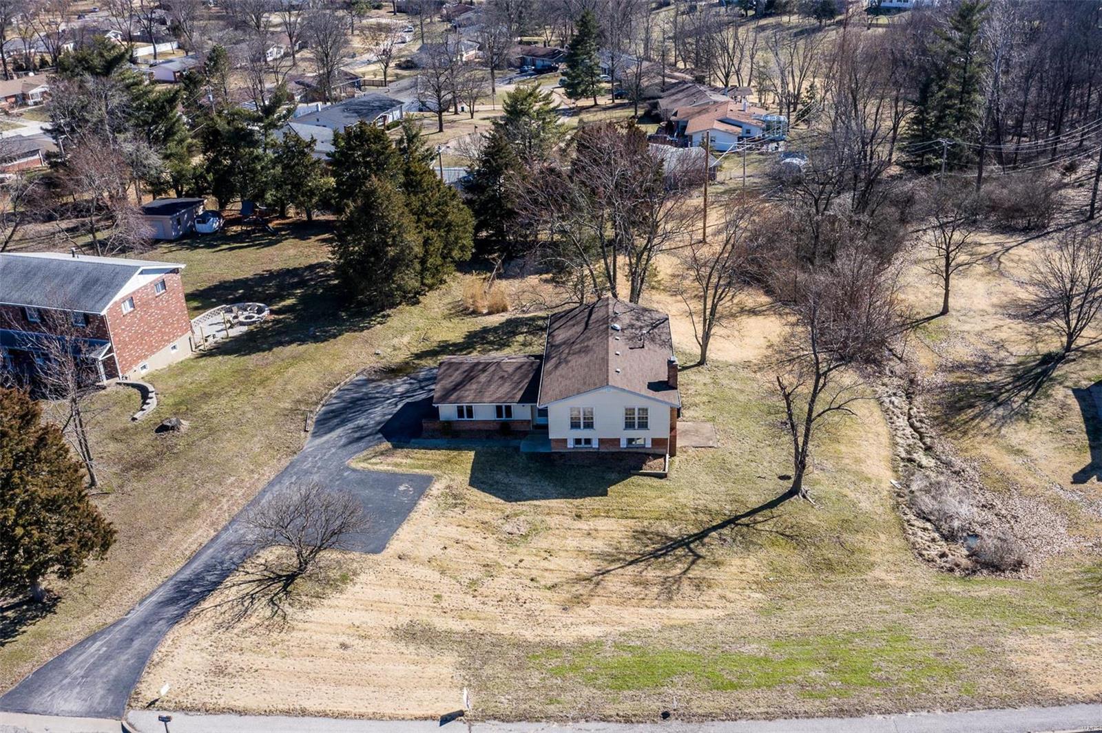 14668 Clayton Road Ballwin, MO 63011 - Photo 40 of 41 Gallery Image 40