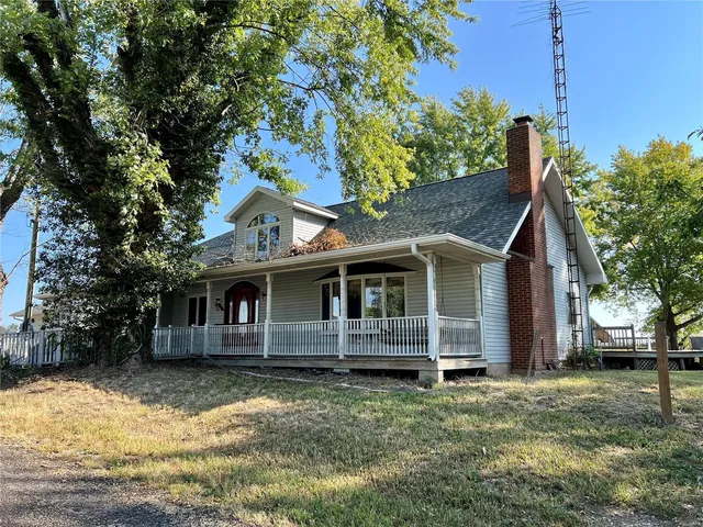 $120,000 | 1878 North 1700th Street, St. Elmo, IL 62458