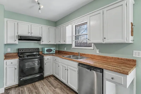 $349,900 | 1038 Red Fox Lane, White House, TN 37188