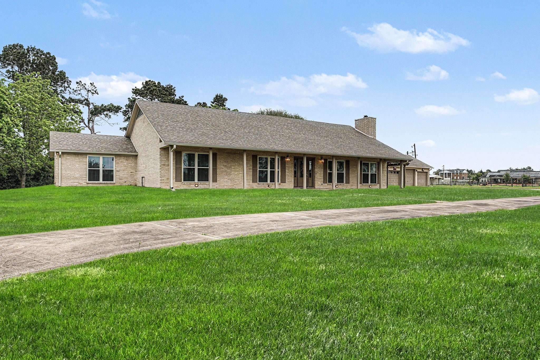 35564 Brumlow Road Hempstead, TX 77445 - Photo 31 of 46 a front view of a house with a garden