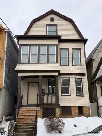 $2,200 | 60 Vermont Avenue, Unit 1, Newark, NJ 07106
