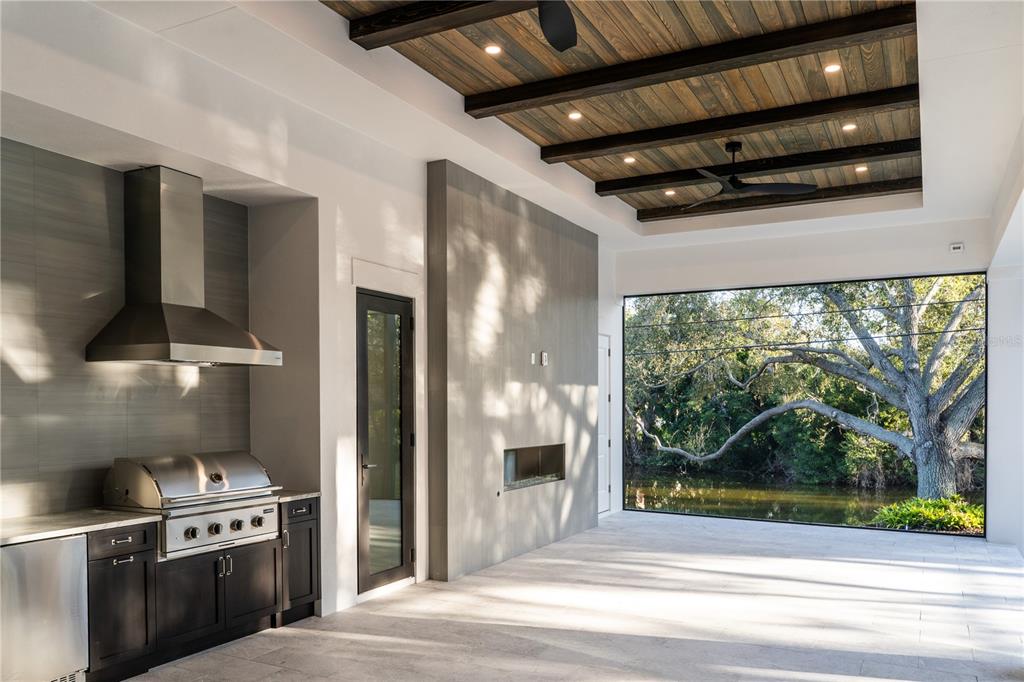 1802 Field Road Sarasota, FL 34231 - Photo 8 of 78 Gallery Image 8