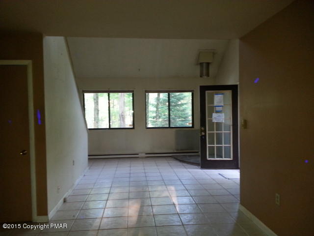 238 West Pine Ridge Drive West Bushkill, PA 18324 - Photo 5 of 12 20150713_183413