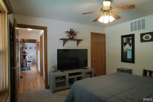 $404,000 | 14 EMS T41 Lane, Leesburg, IN 46538