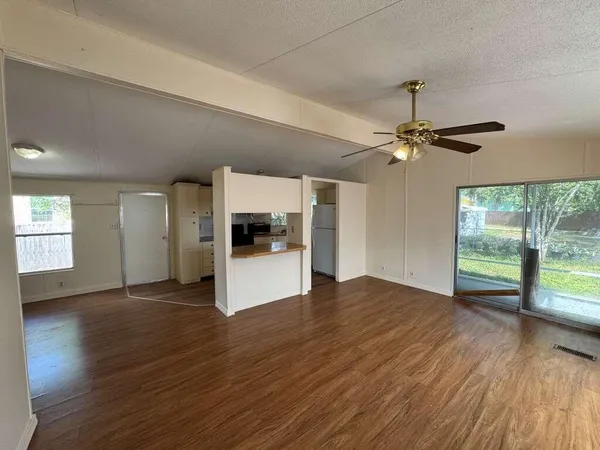 $2,100 | 11887 Anchorage Way, Boca Raton, FL 33428