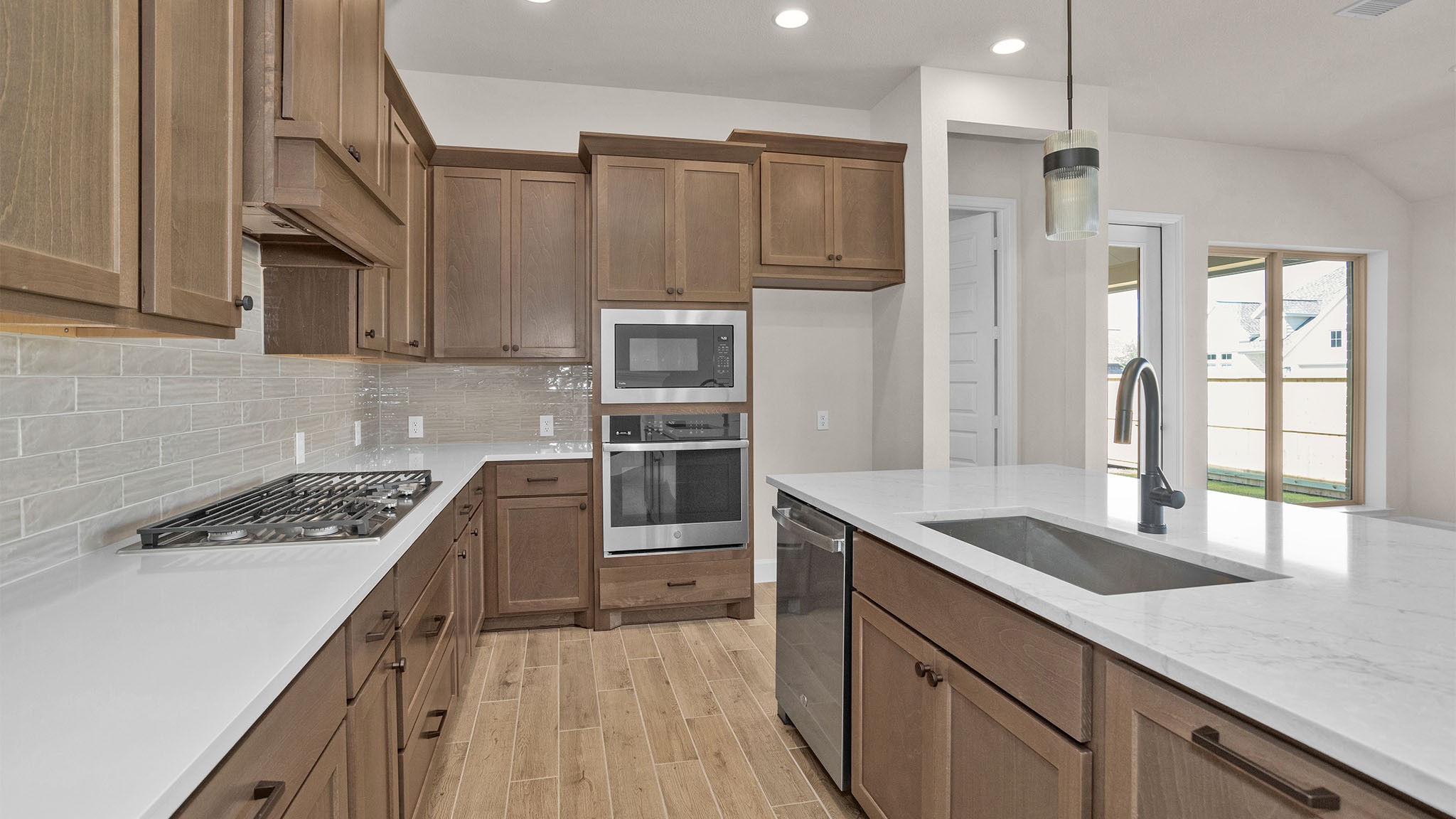 5702 Bobwhite Trail Manvel, TX 77578 - Photo 2 of 22