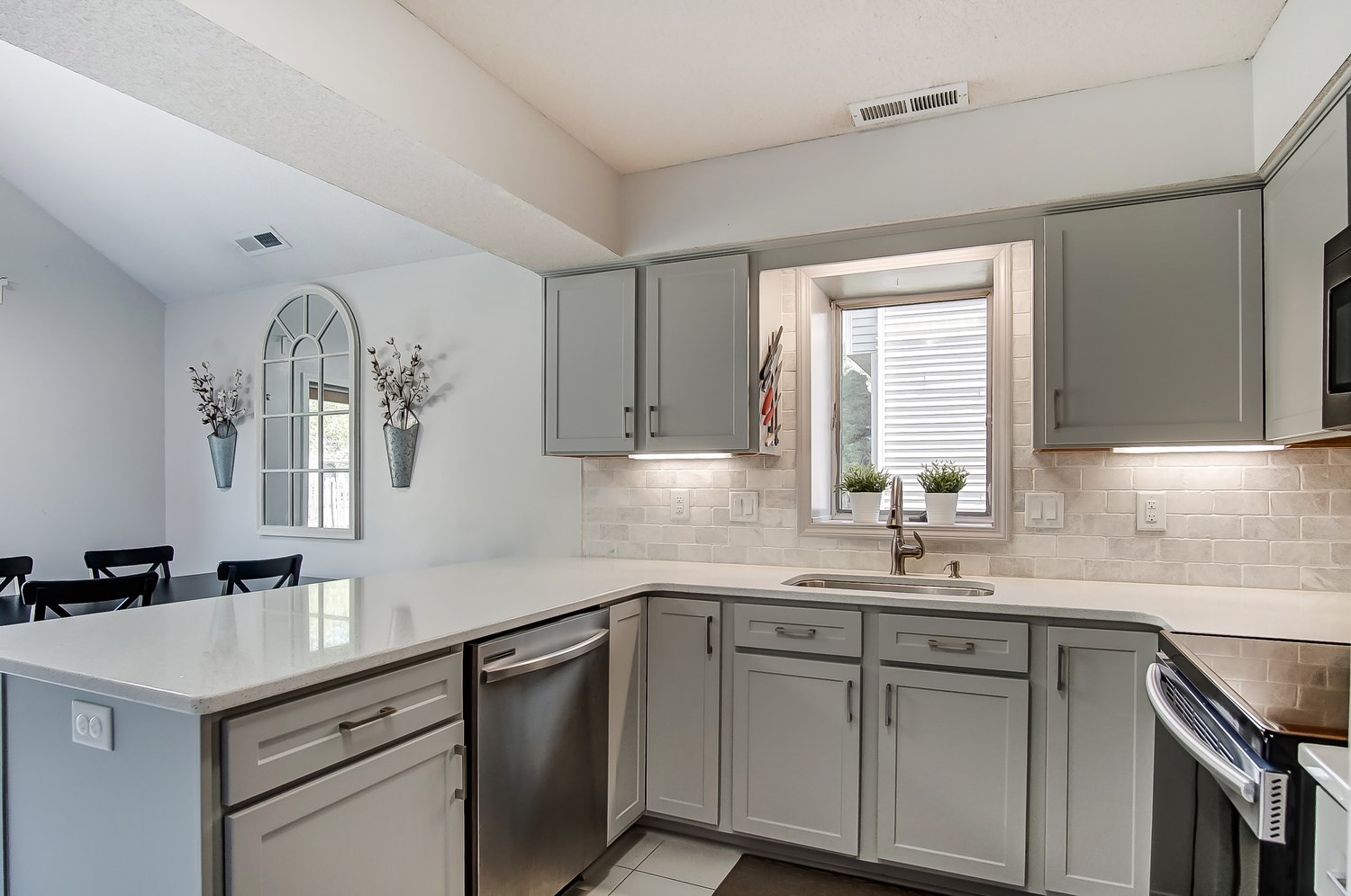 6132 Shadow Ridge Place Fort Wayne, IN 46804 - Photo 15 of 36 Gallery Image 15