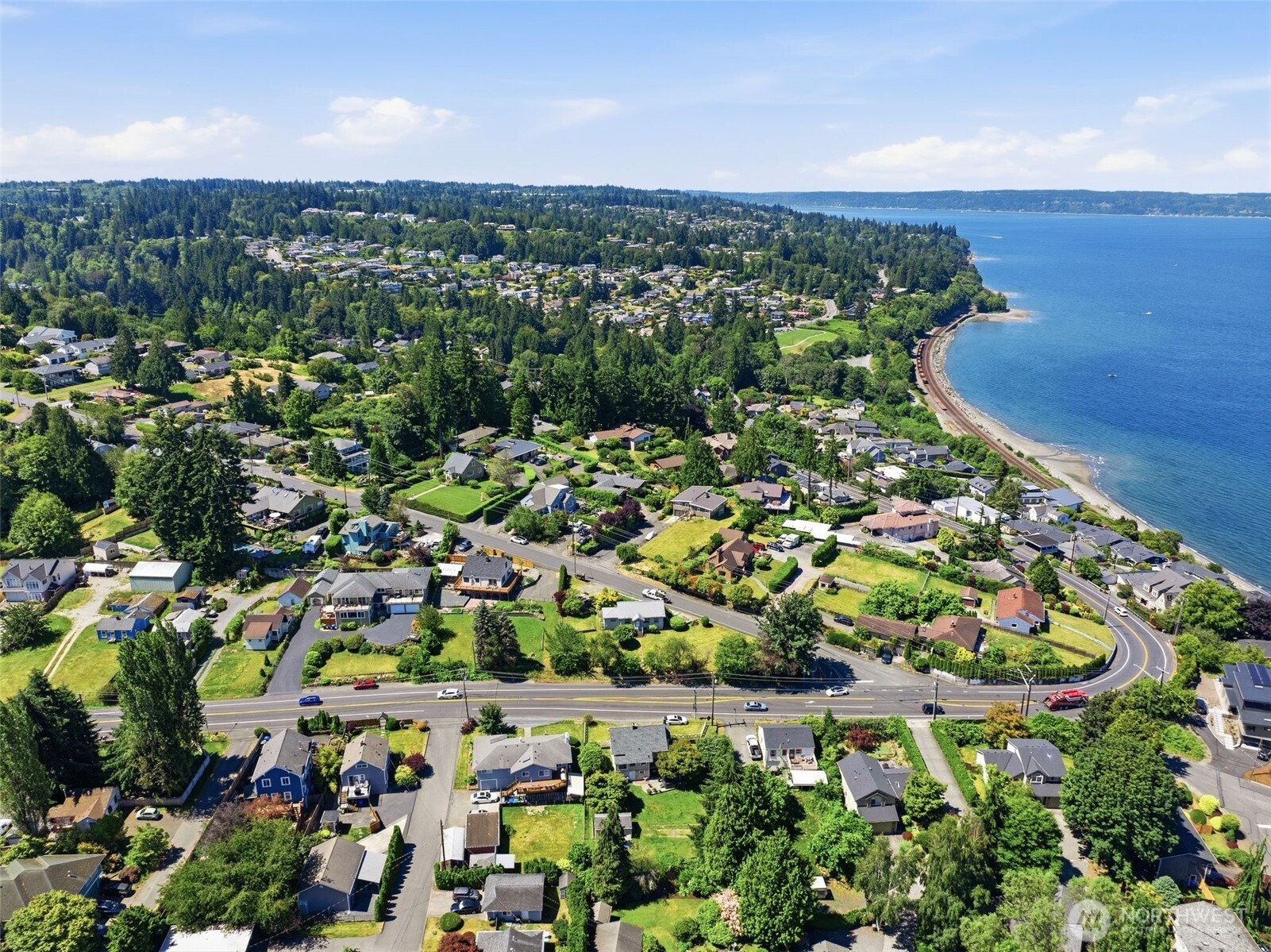 4417 Seahurst Avenue Everett, WA 98203 - Photo 27 of 30