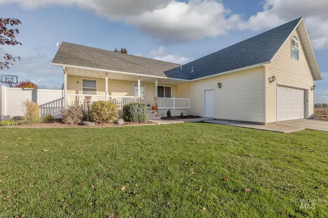 $384,000 | 2480 West 9th Street, Weiser, ID 83672