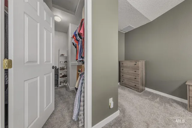 $384,000 | 2480 West 9th Street, Weiser, ID 83672