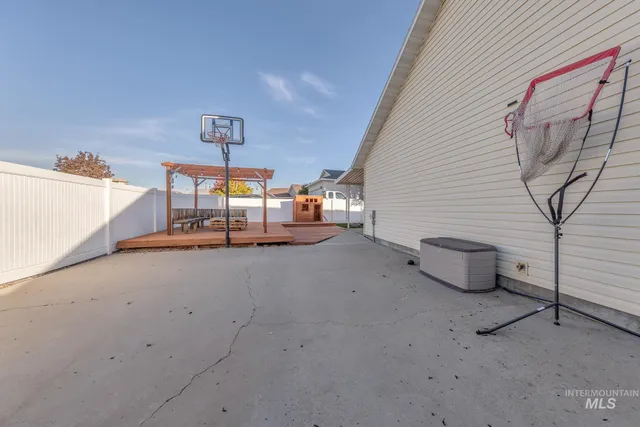 $384,000 | 2480 West 9th Street, Weiser, ID 83672