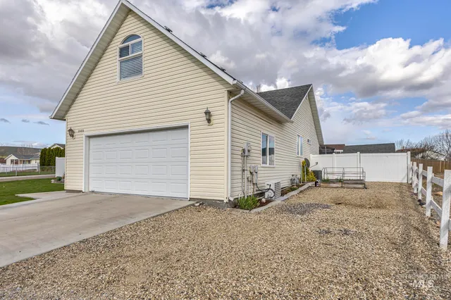 $384,000 | 2480 West 9th Street, Weiser, ID 83672