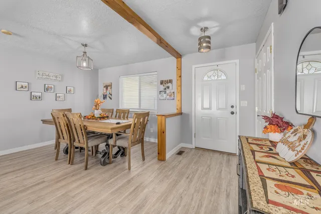 $384,000 | 2480 West 9th Street, Weiser, ID 83672