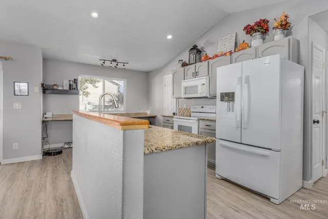 $384,000 | 2480 West 9th Street, Weiser, ID 83672