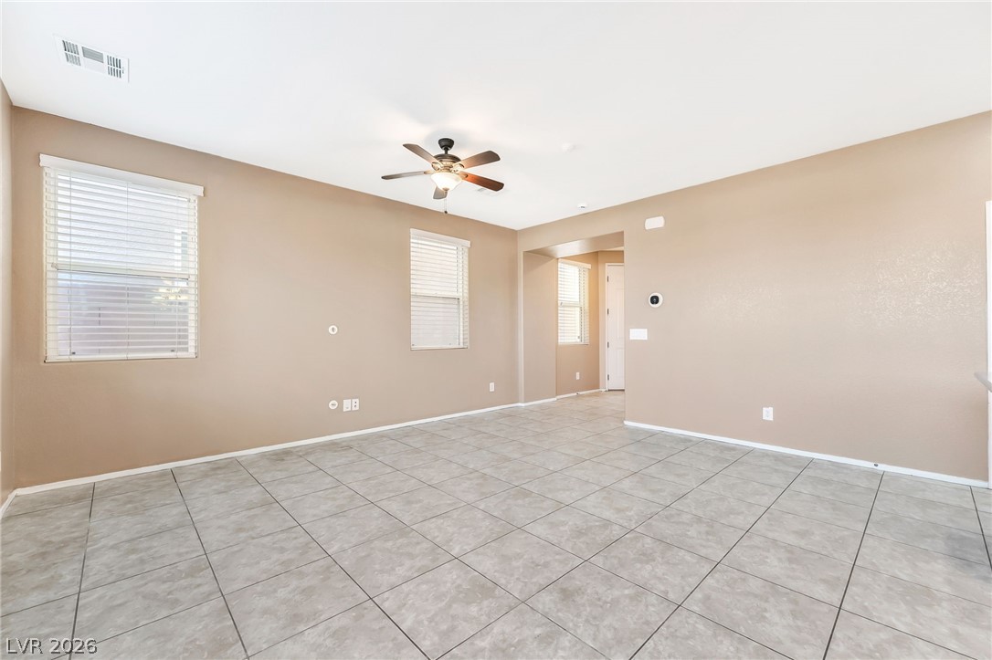 6183 Yankee Spring Street Las Vegas, NV 89122 - Photo 4 of 20