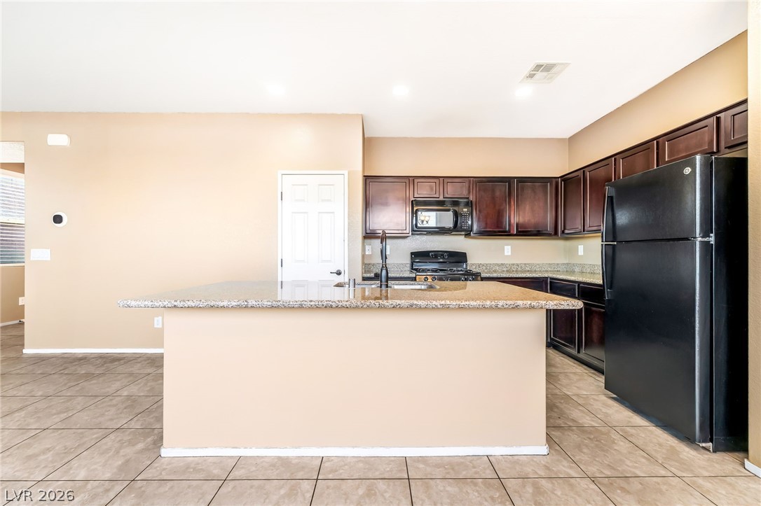 6183 Yankee Spring Street Las Vegas, NV 89122 - Photo 6 of 20