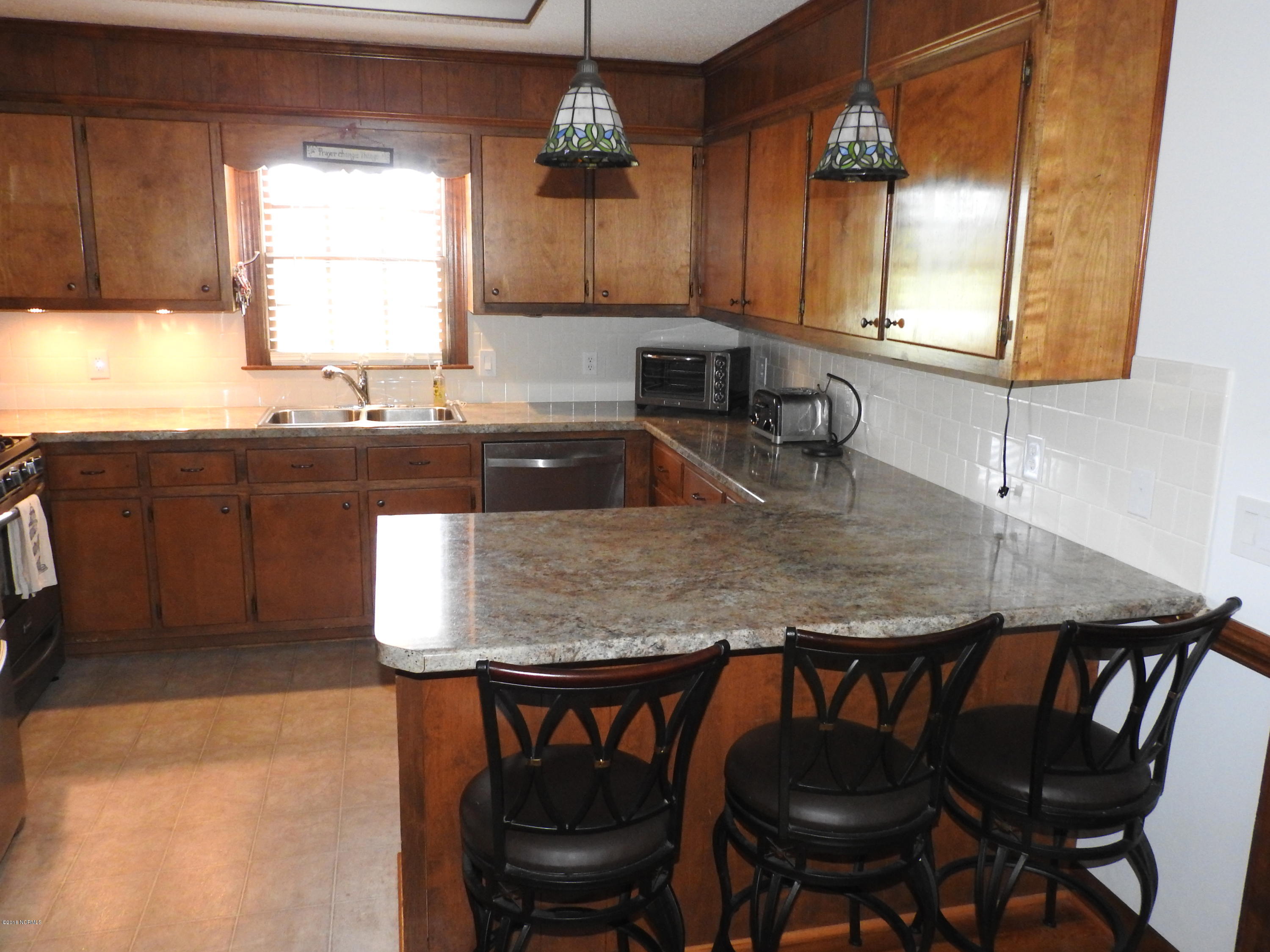 3865 Edwards Road Grimesland, NC 27837 - Photo 12 of 38 Kitchen