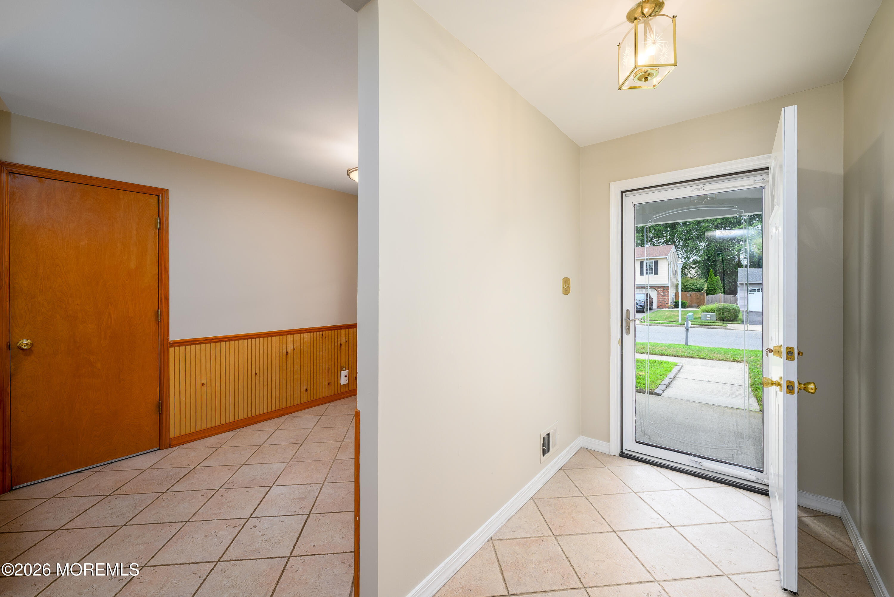48 Starlight Road Howell, NJ 07731 - Photo 3 of 35 48_Starlight_Rd-35