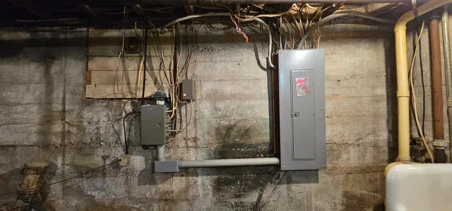 $189,900 | 208 West Main Street, Gobles, MI 49055