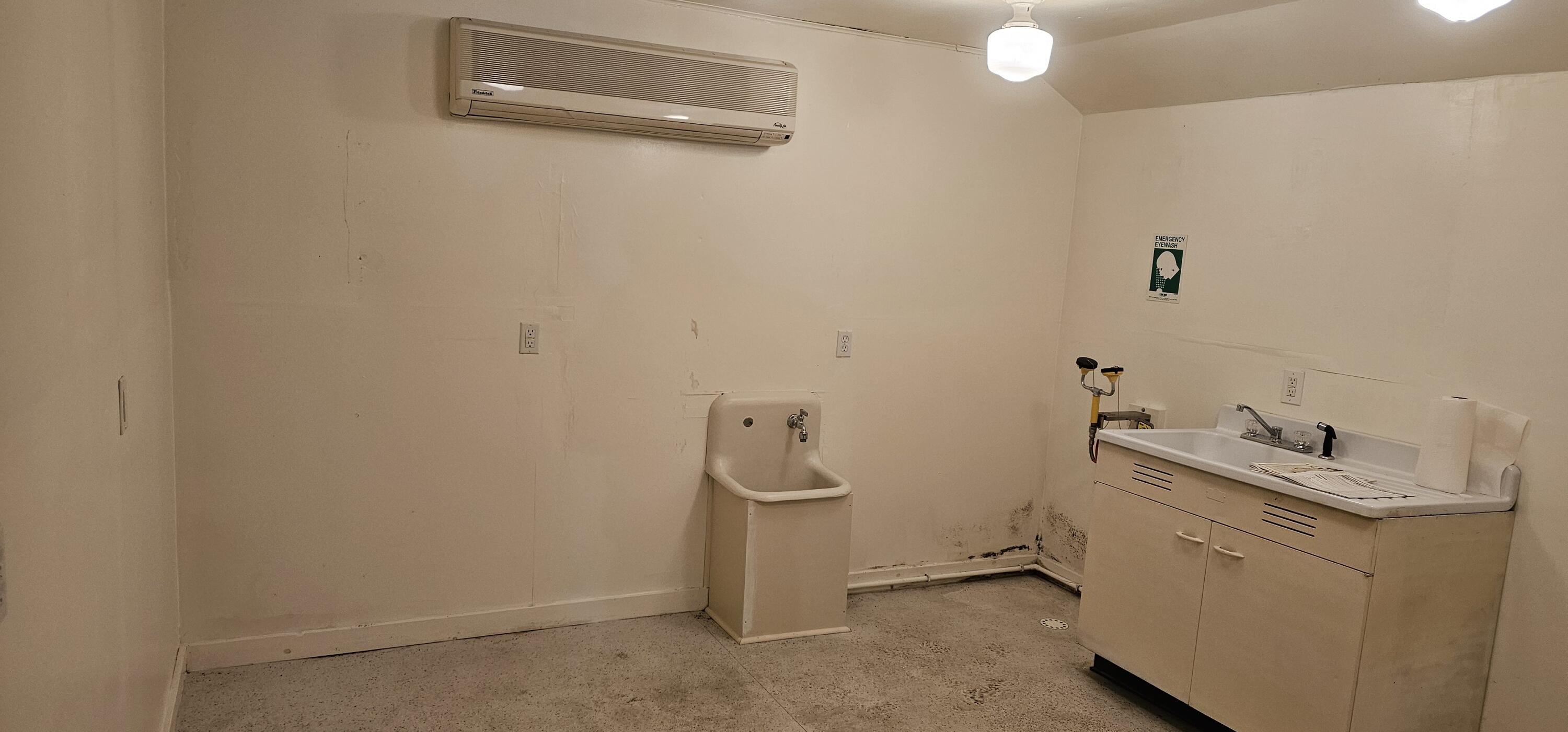 208 West Main Street Gobles, MI 49055 - Photo 21 of 23 20260116_112221