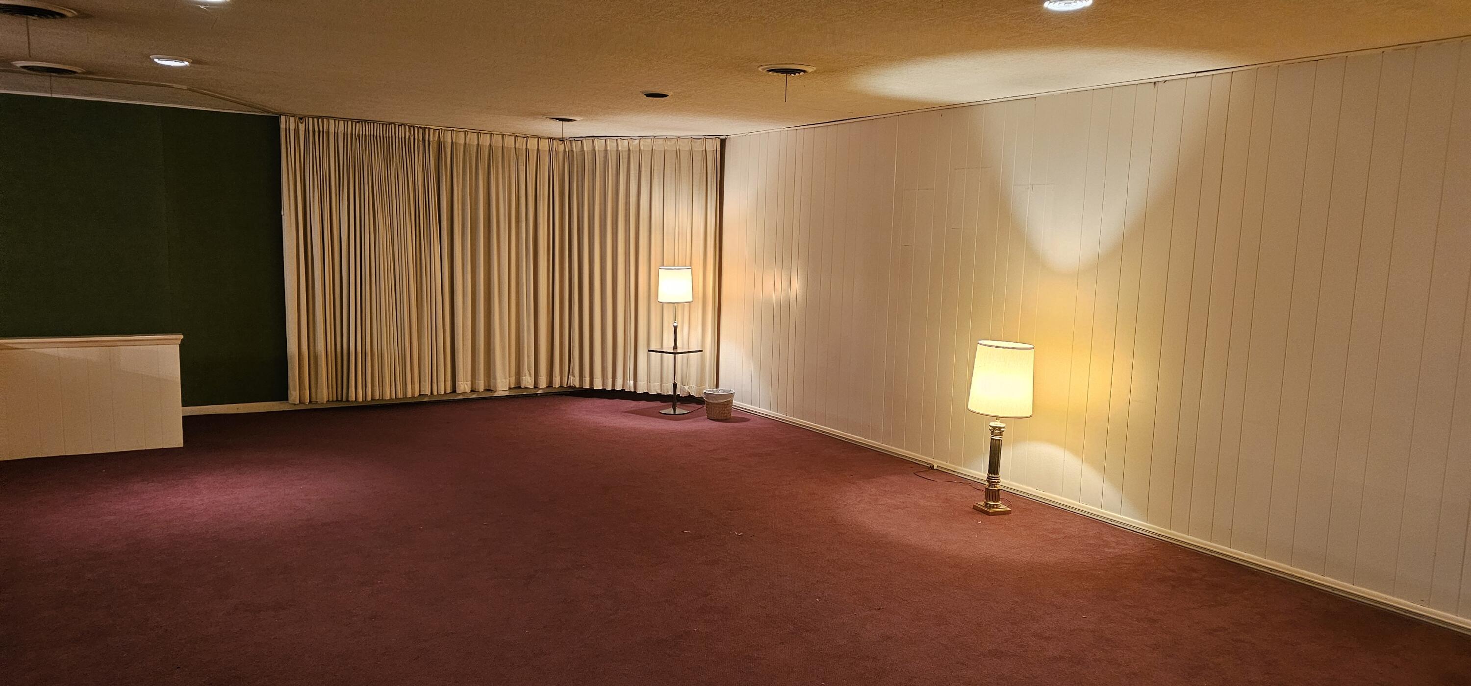 208 West Main Street Gobles, MI 49055 - Photo 9 of 23 20260116_112018