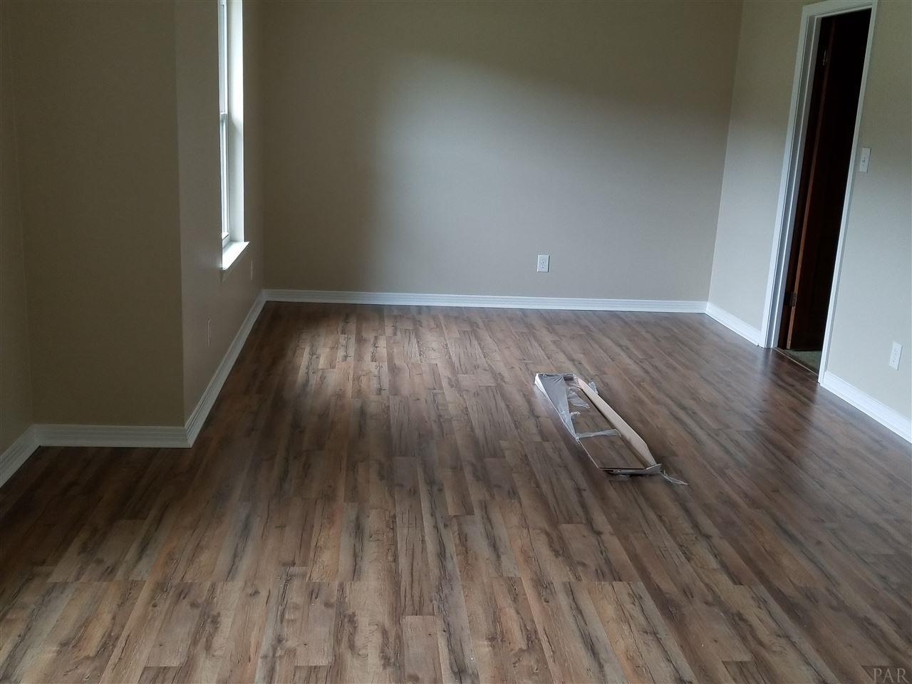 7564 Templeton Road Pensacola, FL 32506 - Photo 2 of 22 Gallery Image 2