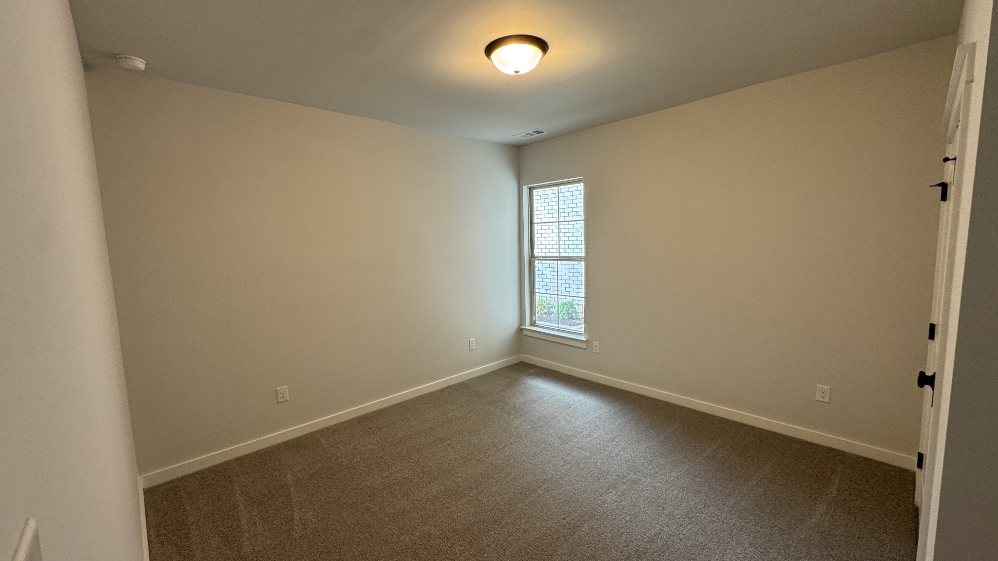 504 West Foxrun Springfield, TN 37172 - Photo 4 of 15