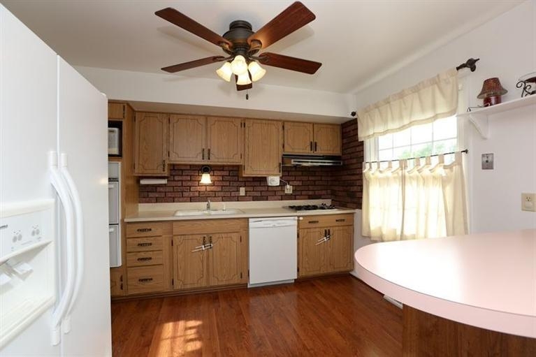 1014 North Rensselaer Avenue Griffith, IN 46319 - Photo 3 of 10 767x511
