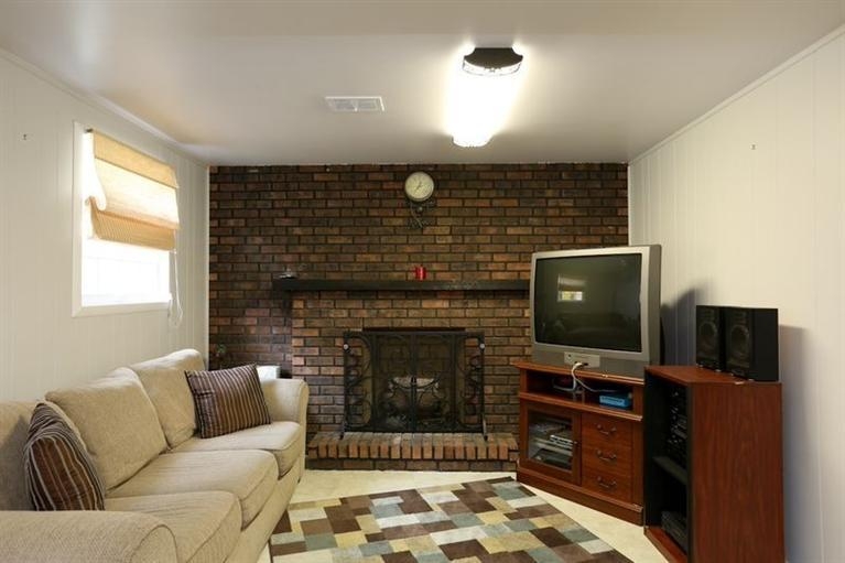 1014 North Rensselaer Avenue Griffith, IN 46319 - Photo 8 of 10 767x511