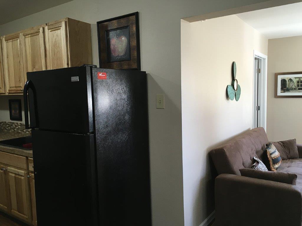 22222 Erickson Road Bend, OR 97701 - Photo 85 of 100 Bunkhouse kitchen