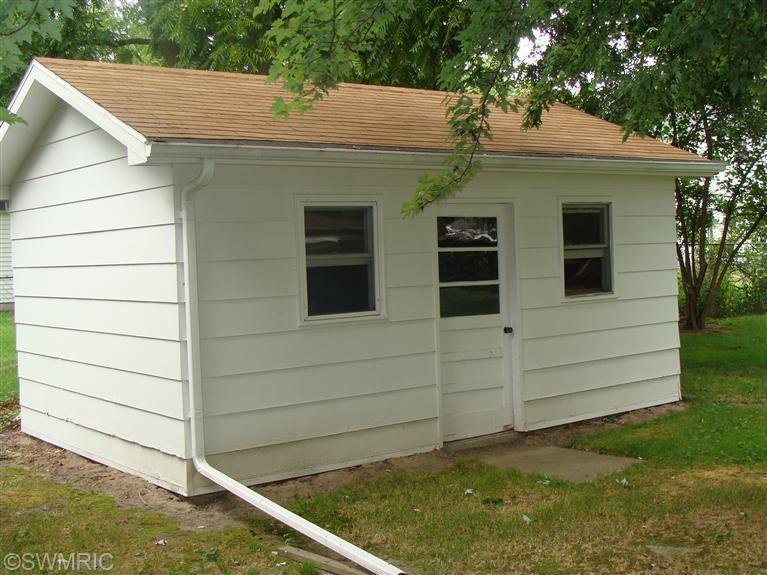 945 Vineland Road St. Joseph, MI 49085 - Photo 6 of 22 Additional Photo